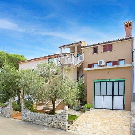 Apartments Armando Fažana エクステリア 写真