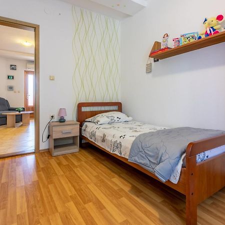 Apartments Armando Fažana 部屋 写真