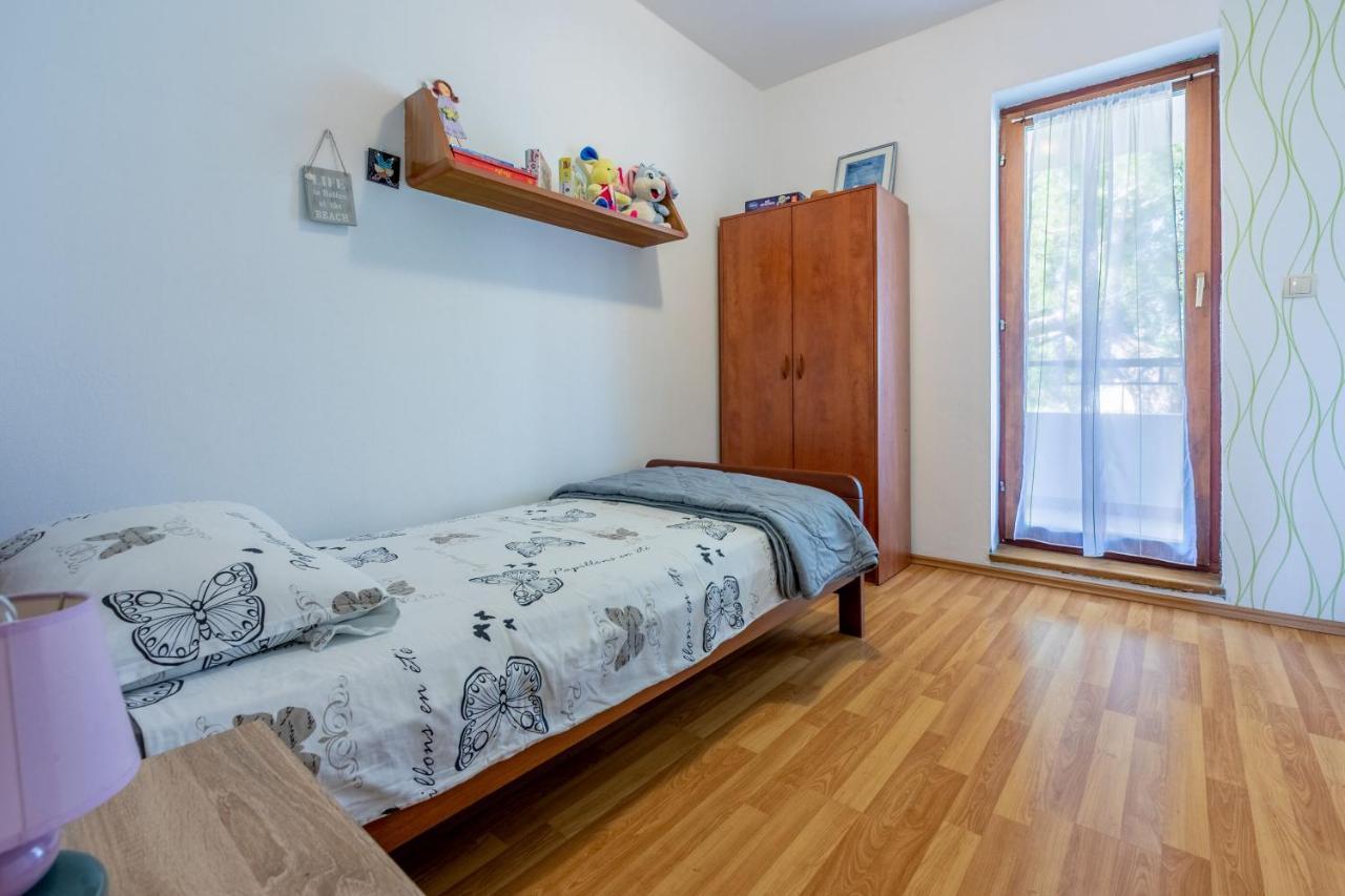 Apartments Armando Fažana エクステリア 写真