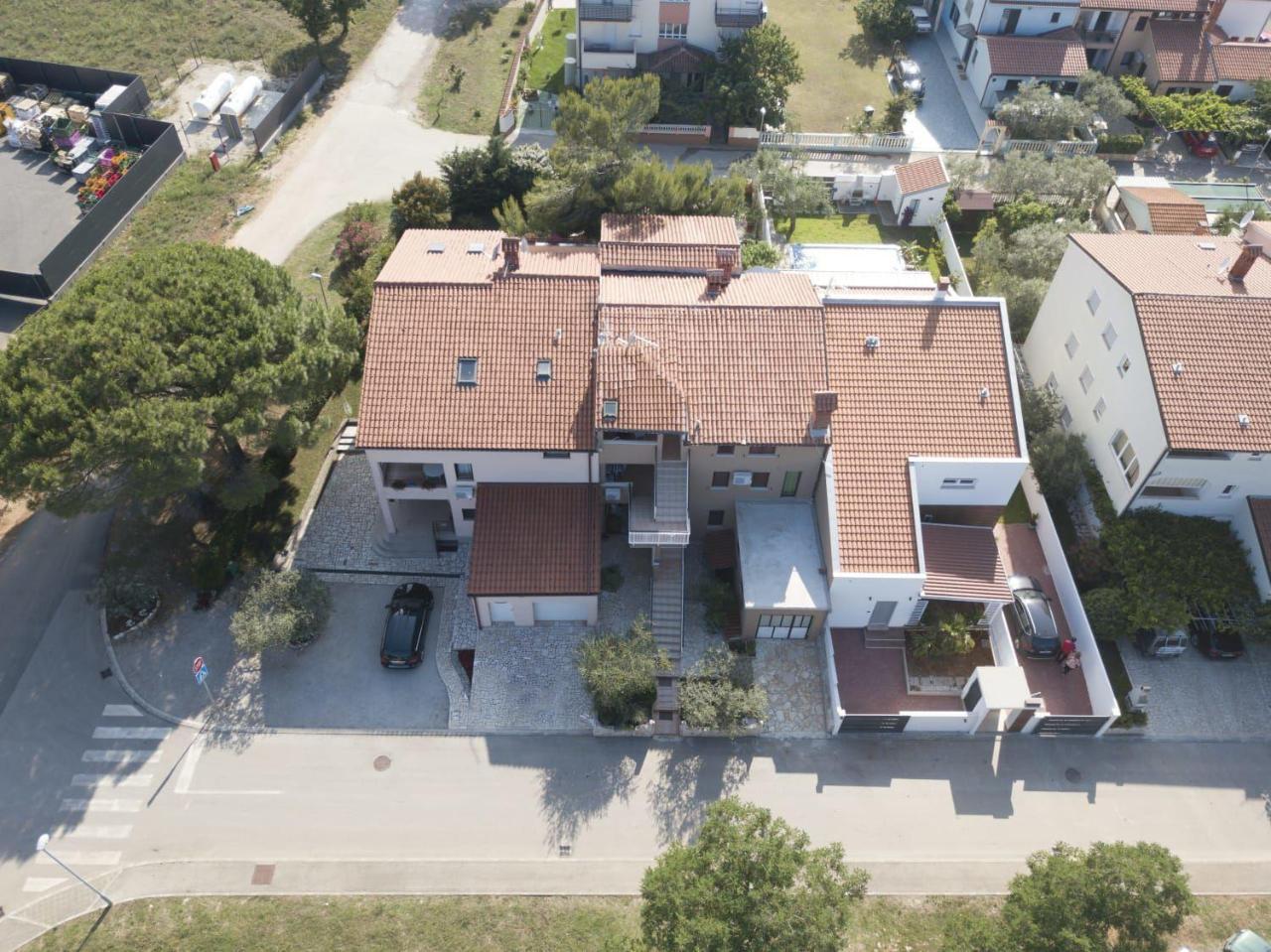 Apartments Armando Fažana エクステリア 写真